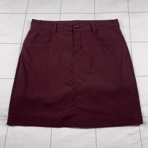 Eddie Bauer Women's Skirt in Burgundy
